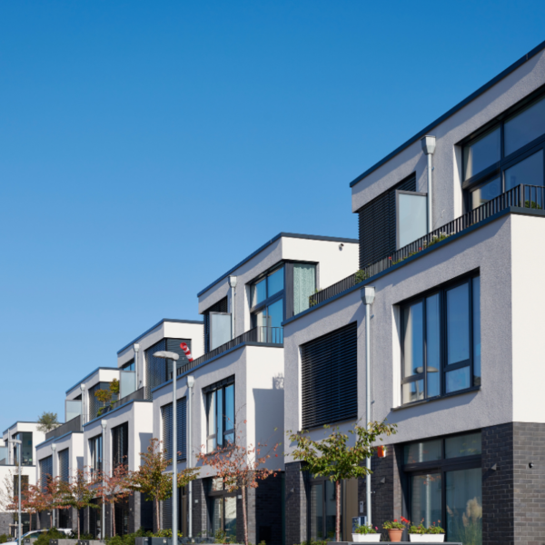 HUIS 850X800 600x600